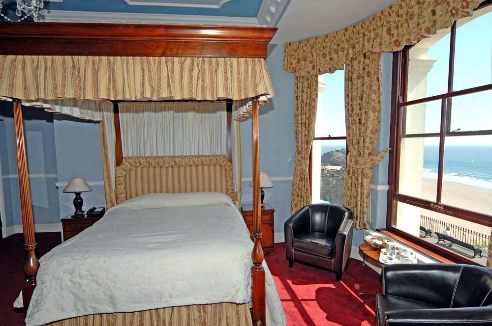 No: 1 The Esplanade Guest Accommodation. Tenby Exterior photo