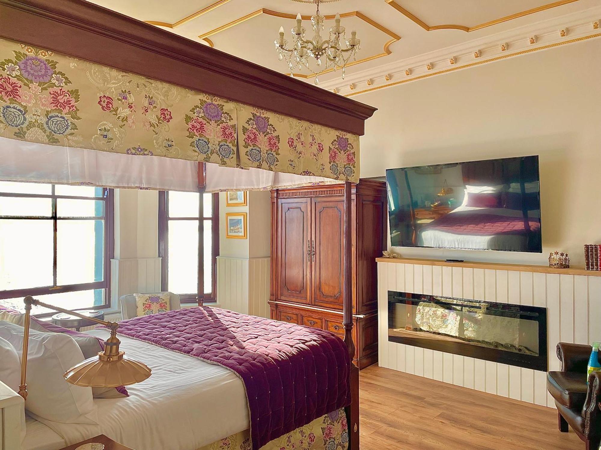 No: 1 The Esplanade Guest Accommodation. Tenby Exterior photo